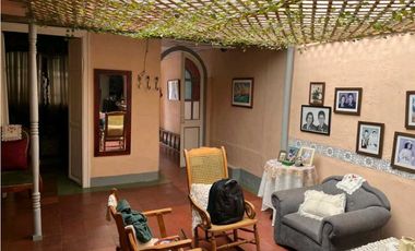 VENDO CASA LOTE EN BUENOS AIRES