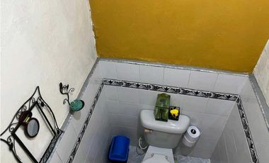 VENDO CASA LOTE EN BUENOS AIRES