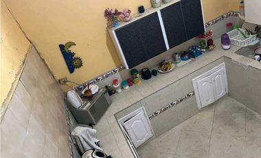 VENDO CASA LOTE EN BUENOS AIRES