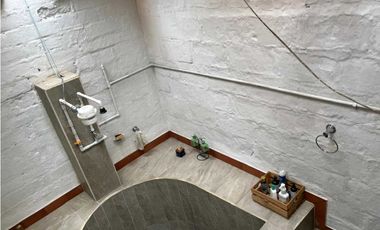 VENDO CASA LOTE EN BUENOS AIRES