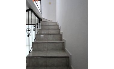 VENTA CASA CATALUÑA BUENOS AIRES MEDELLIN