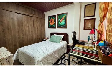 Casa bifamiliar de tres pisos en venta permuta Barrio Alicanto Palmira