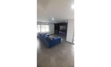 en venta casa campestre en Guatapé 1.500m2