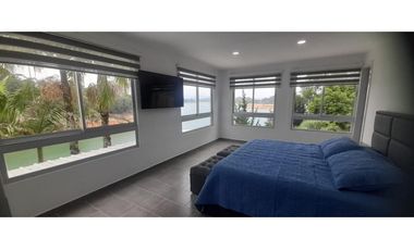 en venta casa campestre en Guatapé 1.500m2