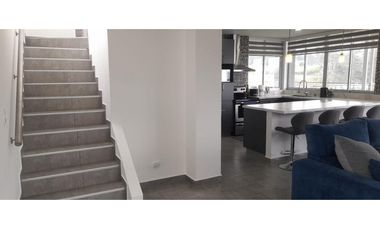 en venta casa campestre en Guatapé 1.500m2