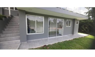 en venta casa campestre en Guatapé 1.500m2