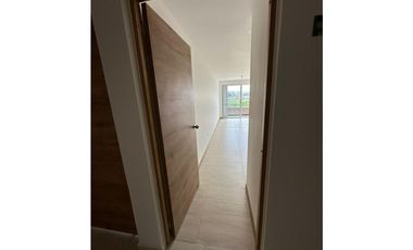 SE VENDE APTO - VIA CERRITOS