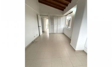Apartamento para la venta en Laureles la Almería