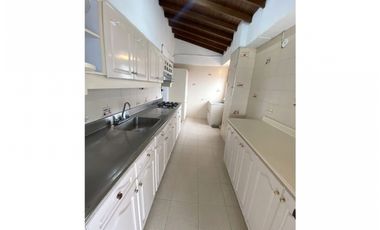Apartamento para la venta en Laureles la Almería