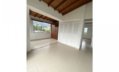 Apartamento para la venta en Laureles la Almería