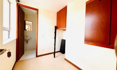 VENDO APARTAMENTO EN LAURELES