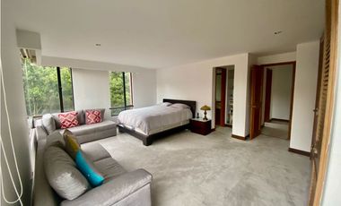 Apartamento único Rosales, cinco alcobas