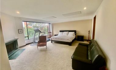 Apartamento único Rosales, cinco alcobas