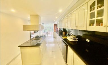Apartamento único Rosales, cinco alcobas