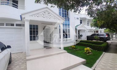 CASA EN VENTA BARRIO LA CASTELLANA |9184