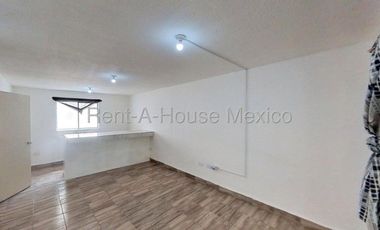 Casa en  Venta en Ex rancho San Dimas San Antonio La Isla  ZG 25-3448