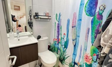EN ARRIENDO HERMOSA CASA AMOBLADA, CONDOMINIO LOS PARRONES