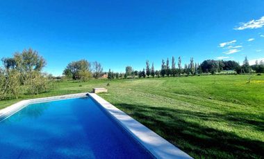 VENTA CASA 5 AMBIENTES ESTANCIA LAS LILAS LUJAN