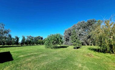 VENTA CASA 5 AMBIENTES ESTANCIA LAS LILAS LUJAN