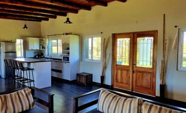 VENTA CASA 5 AMBIENTES ESTANCIA LAS LILAS LUJAN