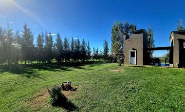 VENTA CASA 5 AMBIENTES ESTANCIA LAS LILAS LUJAN