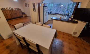 VENTA CASA 6 AMBIENTES BERNAL CENTRO