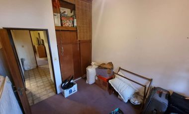 VENTA CASA 6 AMBIENTES BERNAL CENTRO