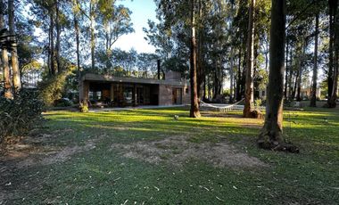 VENTA CASA 3 DORMITORIOS PILETA PUERTO PARAISO