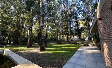 VENTA CASA 3 DORMITORIOS PILETA PUERTO PARAISO