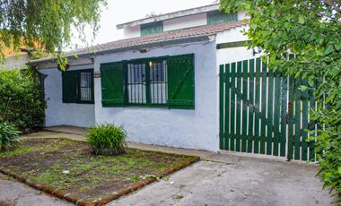 Venta casa 4 ambientes Santa Clara del Mar