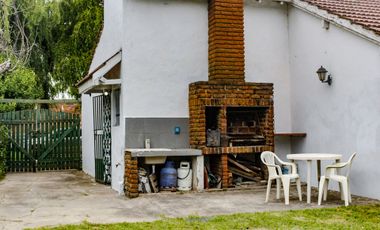 Venta casa 4 ambientes Santa Clara del Mar