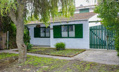 Venta casa 4 ambientes Santa Clara del Mar