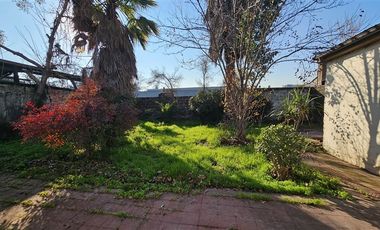 Casa en Venta en Amplio terreno con casa para remodelar en el corazon de Macul