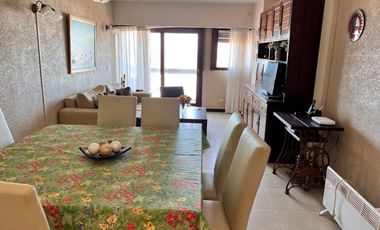 VENTA DPTO 4 AMBIENTES CON COCHERA FRENTE AL MAR