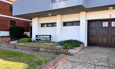 VENTA DPTO 4 AMBIENTES CON COCHERA FRENTE AL MAR