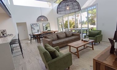 Venta casa Costa Esmeralda Ecuestre