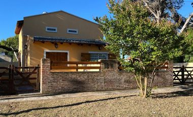VENTA DE DOS  DUPLEX EN MAR DE AJO
