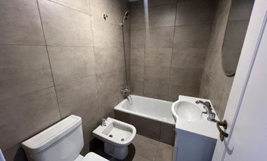 Departamento 4 ambientes con balcón