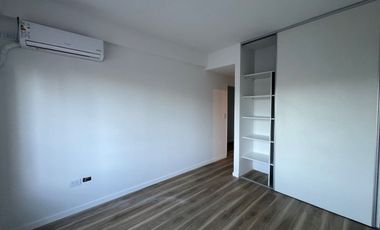 Departamento 4 ambientes con balcón