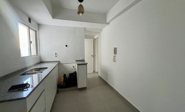 Departamento 4 ambientes con balcón