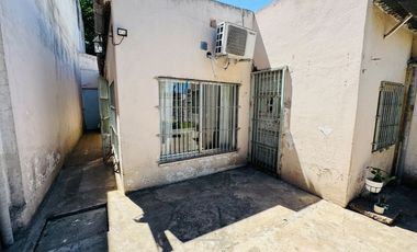 VENTA CASA APTA CREDITO F. VARELA CENTRO