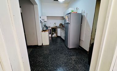 VENTA CASA APTA CREDITO F. VARELA CENTRO