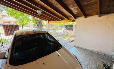 VENTA CASA APTA CREDITO F. VARELA CENTRO