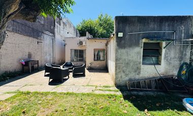 VENTA CASA APTA CREDITO F. VARELA CENTRO