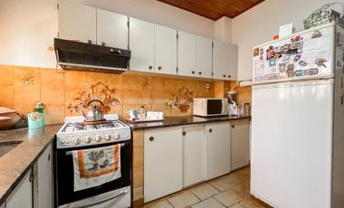 CASA EN VENTA RINGUELET 2 DORMITORIOS Y PILETA