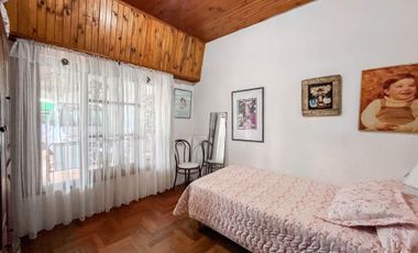 CASA EN VENTA RINGUELET 2 DORMITORIOS Y PILETA