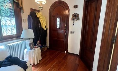 VENTA CASA 6 AMBIENTES CON PICINA VICENTE LOPEZ
