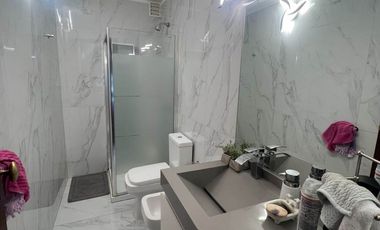VENTA CASA 6 AMBIENTES CON PICINA VICENTE LOPEZ
