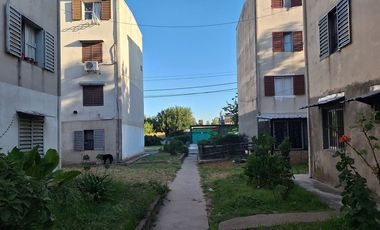 VENTA DPTO 4 AMB. BARRIO CGT BERAZATEGUI
