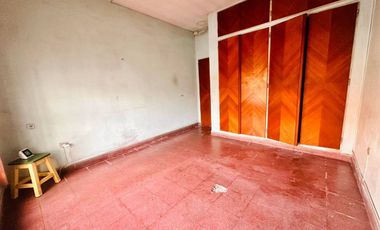 ATENCION! CASA DE 6 AMBIENTES A REFACCIONAR